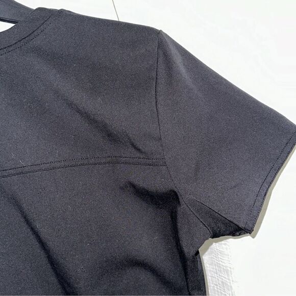 MEDCOUTURE L Touch Black Short Sleeve One Pocket V-Neck Scrub Top - Picture 11 of 15